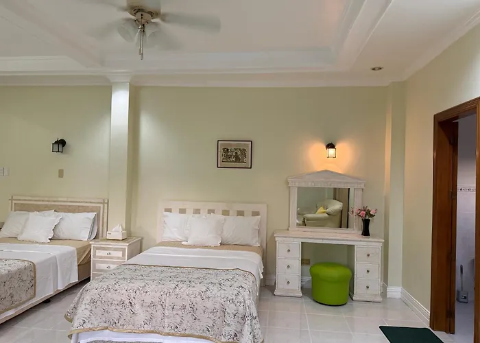 Mateos 4* Carmen (Cebu)